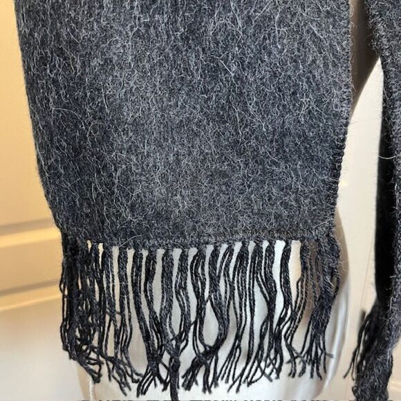 Alpaca Diana Scarf with fringe Charcoal 8.5" x 75" Made in Peru - Picture 4 of 5